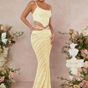 SHEIN Cream Lace Fabric